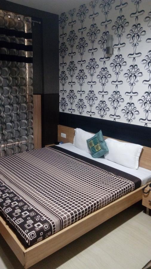 Hotel Desire Hisār Екстериор снимка