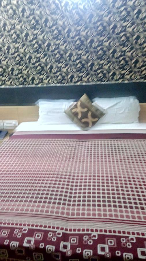 Hotel Desire Hisār Екстериор снимка