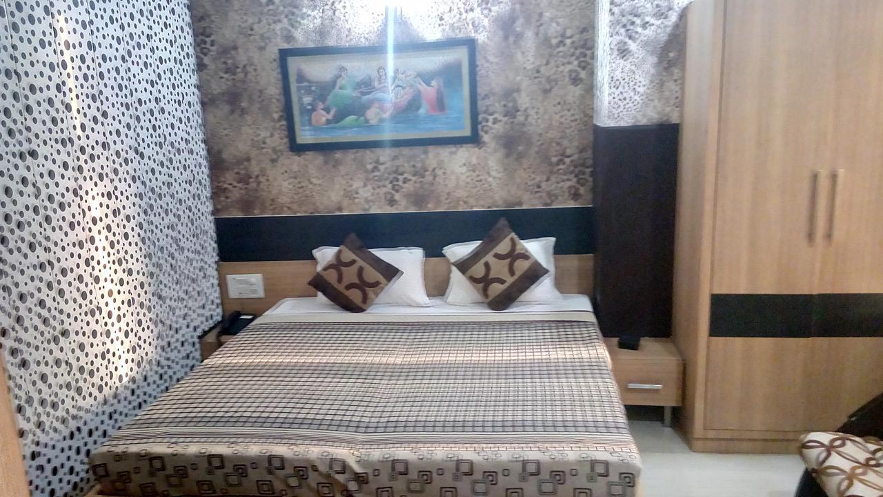 Hotel Desire Hisār Екстериор снимка