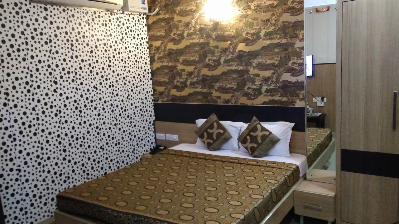 Hotel Desire Hisār Екстериор снимка