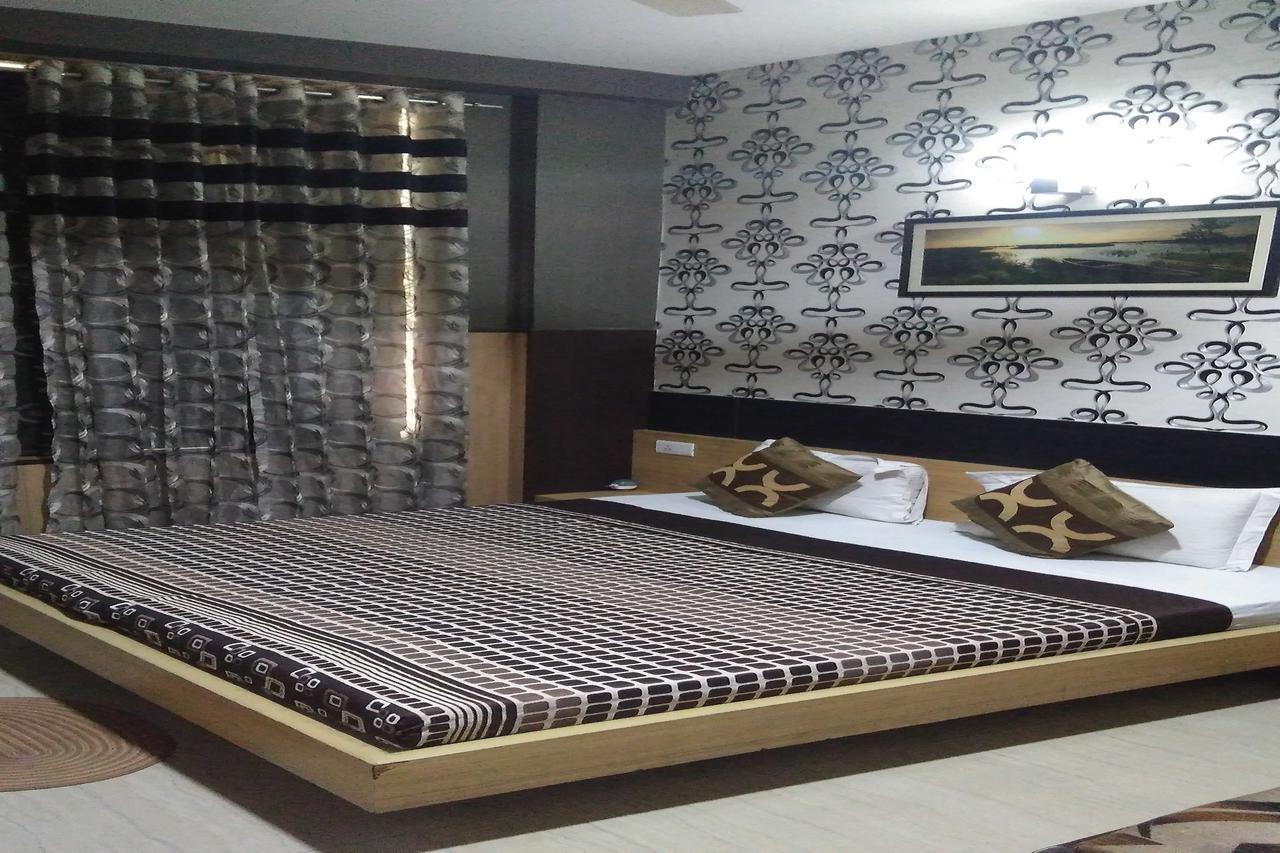 Hotel Desire Hisār Екстериор снимка